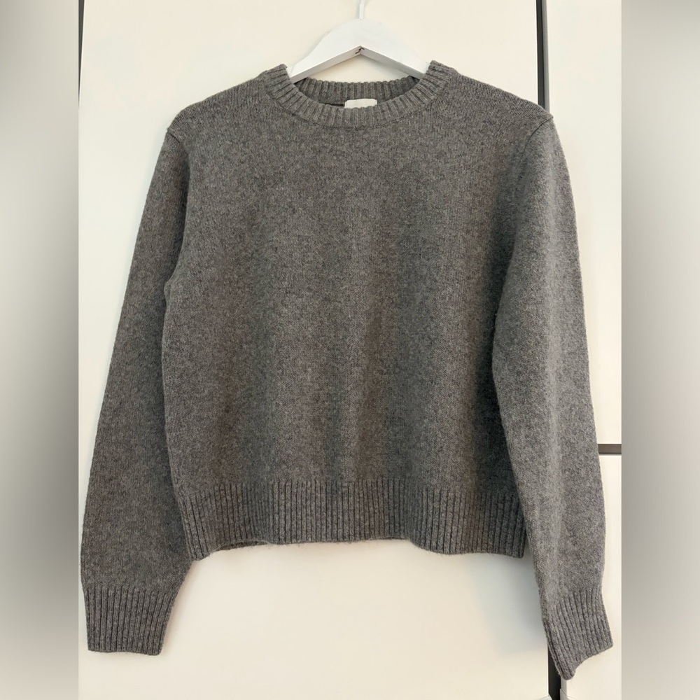 H&M Heather Gray Crewneck Pullover Sweater